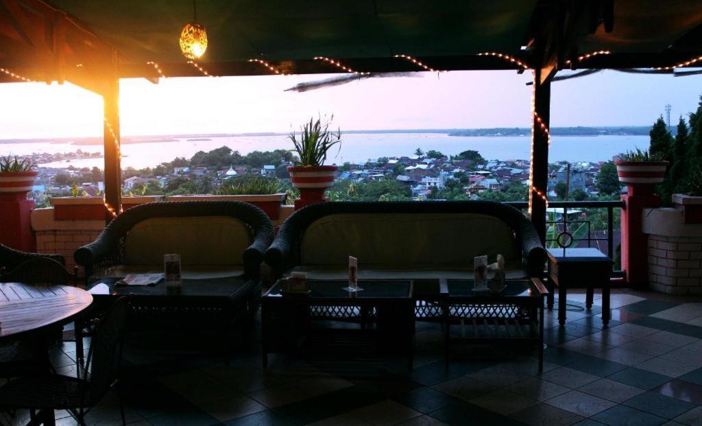 Satria Wisata Hotel Pare-Pare Bagian luar foto