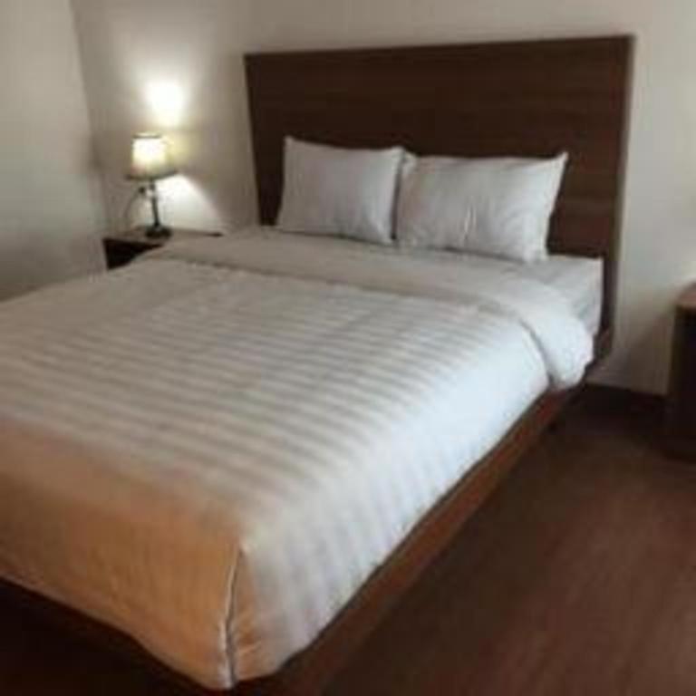 Satria Wisata Hotel Pare-Pare Bagian luar foto