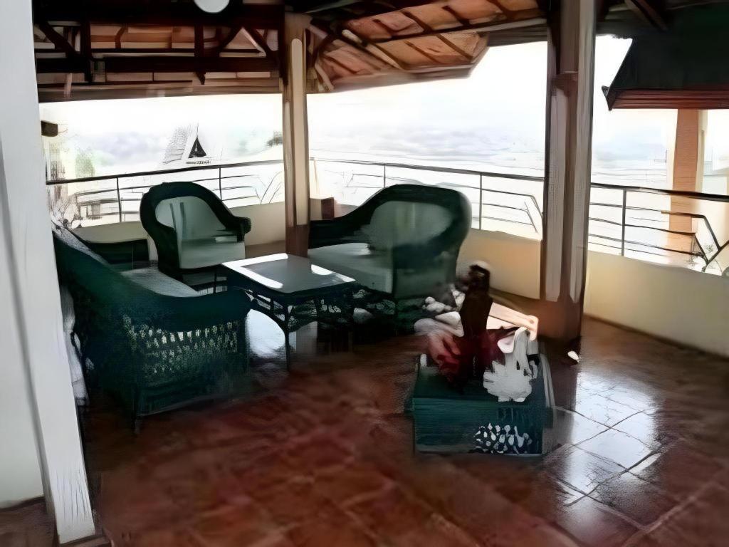 Satria Wisata Hotel Pare-Pare Bagian luar foto