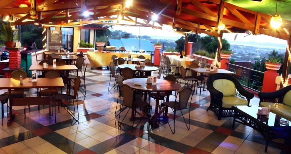 Satria Wisata Hotel Pare-Pare Bagian luar foto