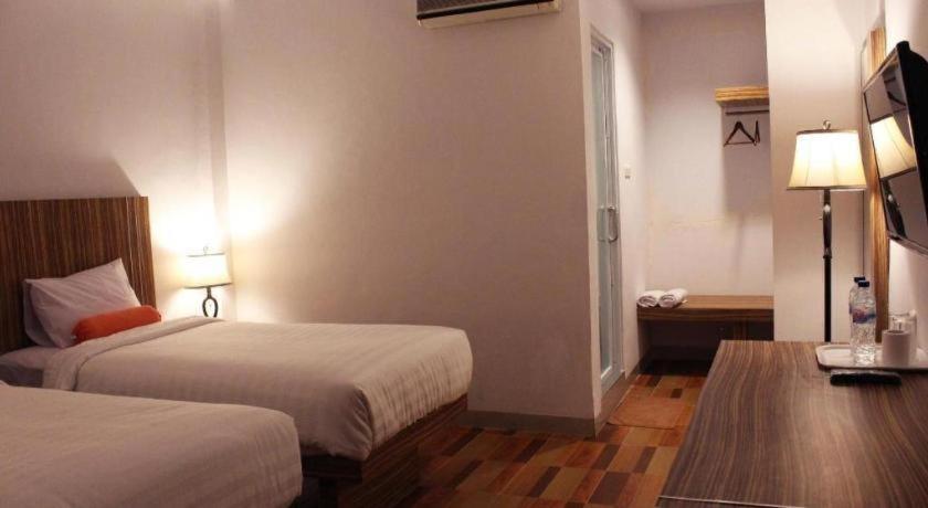 Satria Wisata Hotel Pare-Pare Bagian luar foto