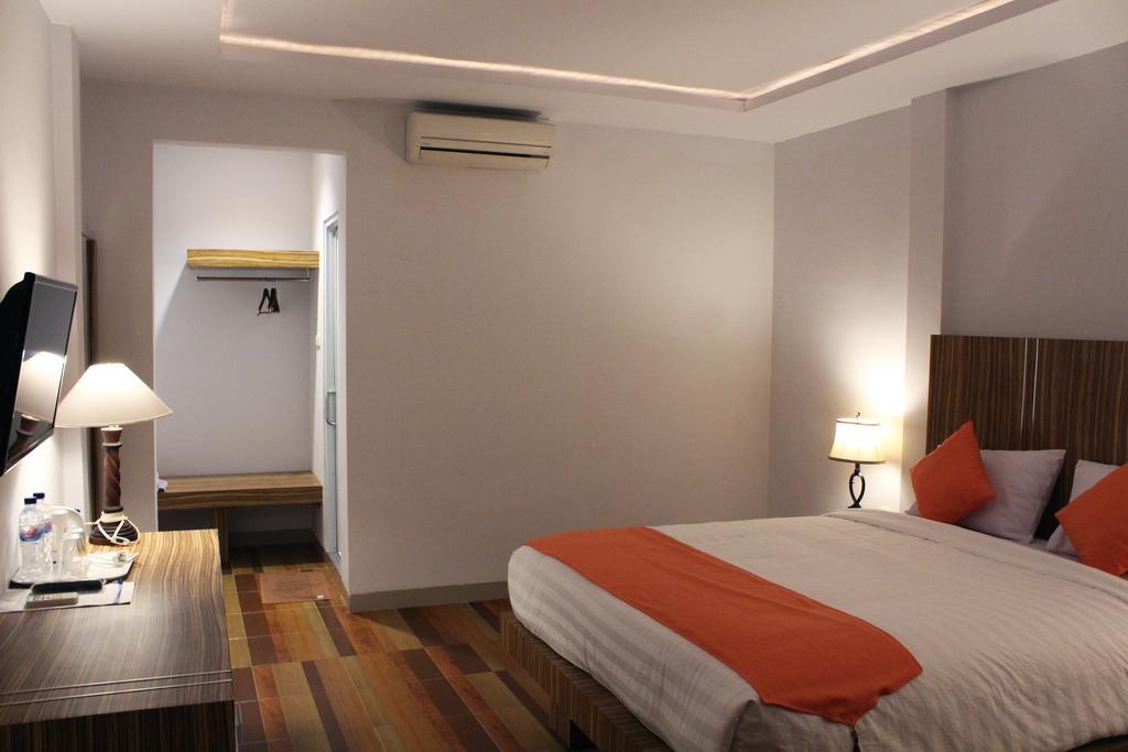 Satria Wisata Hotel Pare-Pare Bagian luar foto