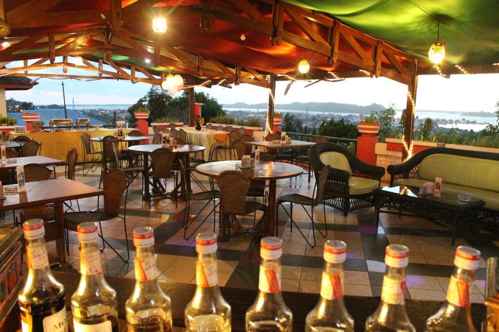 Satria Wisata Hotel Pare-Pare Bagian luar foto
