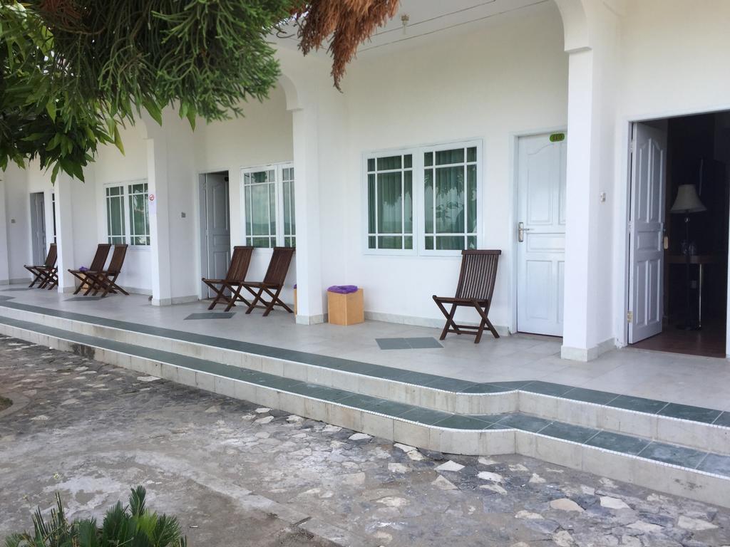 Satria Wisata Hotel Pare-Pare Bagian luar foto