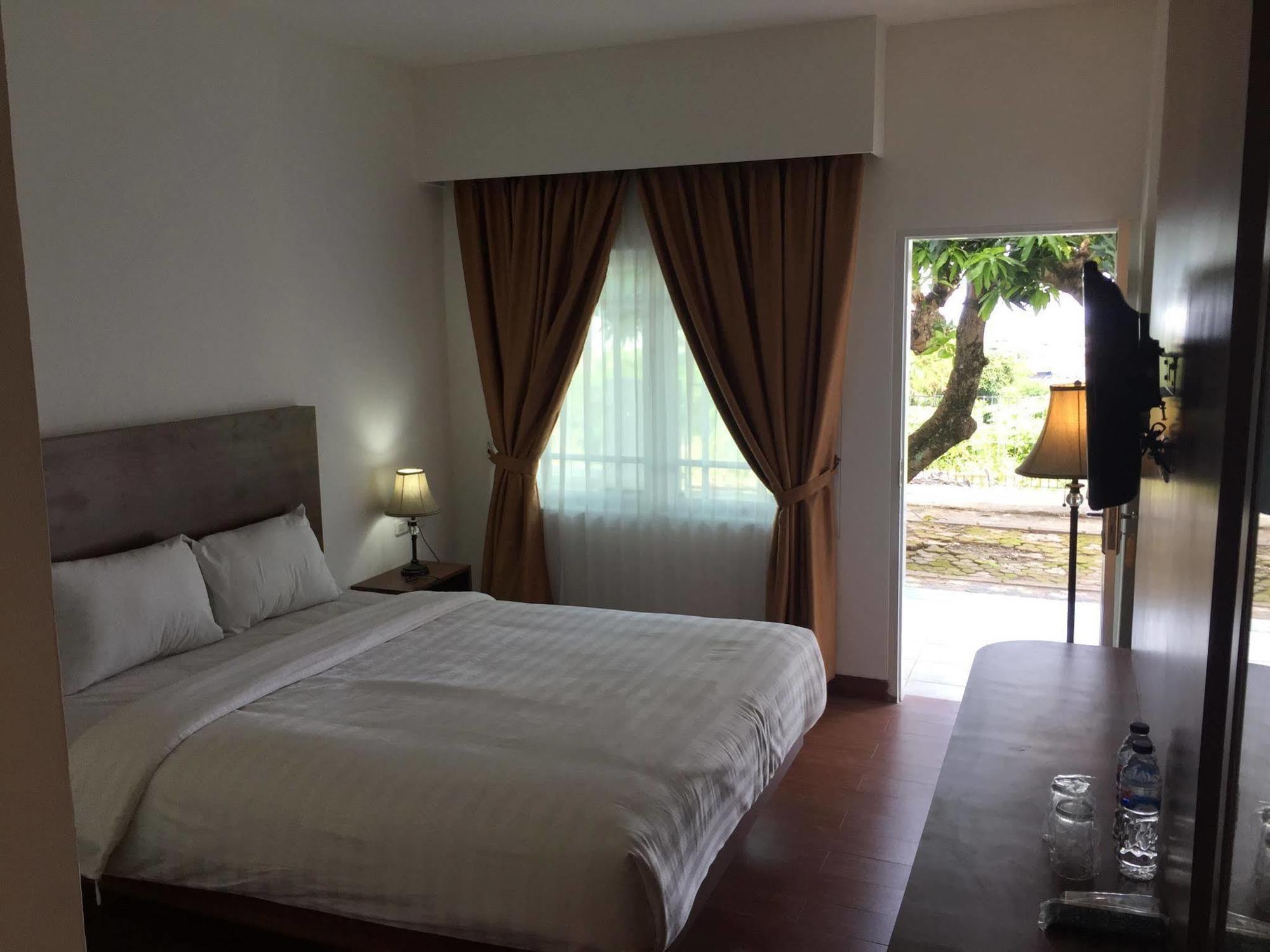 Satria Wisata Hotel Pare-Pare Bagian luar foto